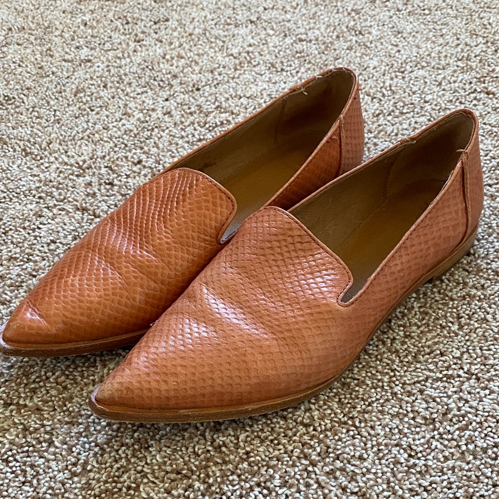 FRYE Kenzie Venetian Snakeskin Flats